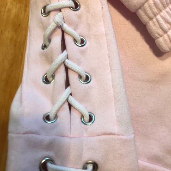 Pink sweatshirt pullover 💕 - Picture 6 of 6